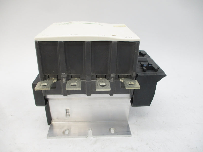 SCHNEIDER ELECTRIC LC1F1504 600VAC 250A UNMP