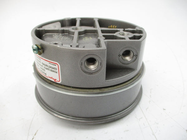 DWYER 3003MR 125VAC 1A 25PSI 0-3 NSMP