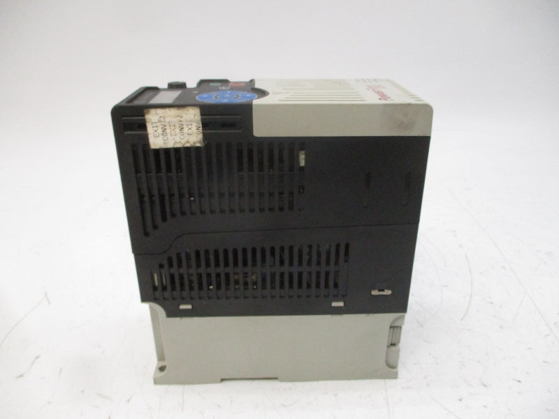 ALLEN BRADLEY 25A-E1P7N104 SER. A F/W 2.001 460-600VAC 1.7A UNMP