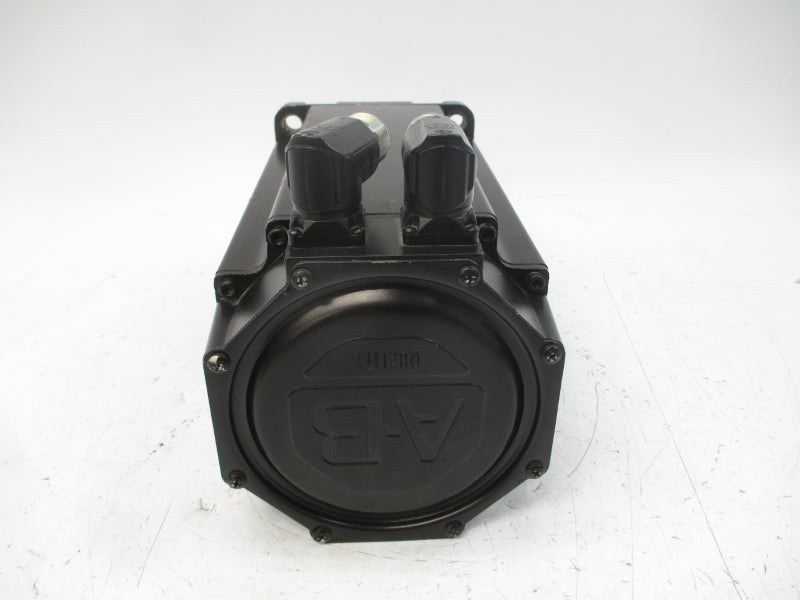 ALLEN BRADLEY MPL-B540K-MJ74AA SER. A 480VAC 20.5A UNMP
