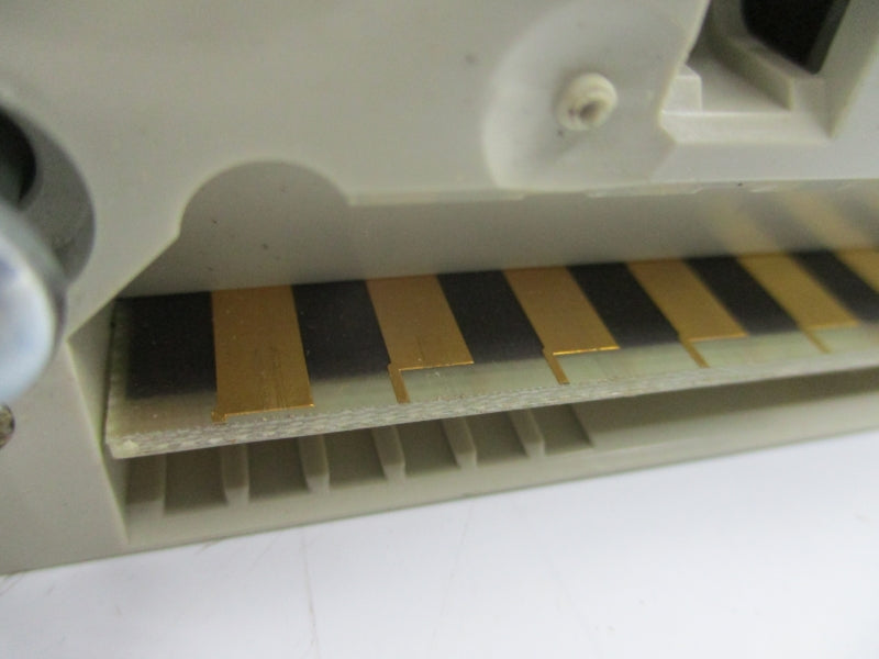 SCHNEIDER AUTOMATION 140DDI35300 24VDC UNMP