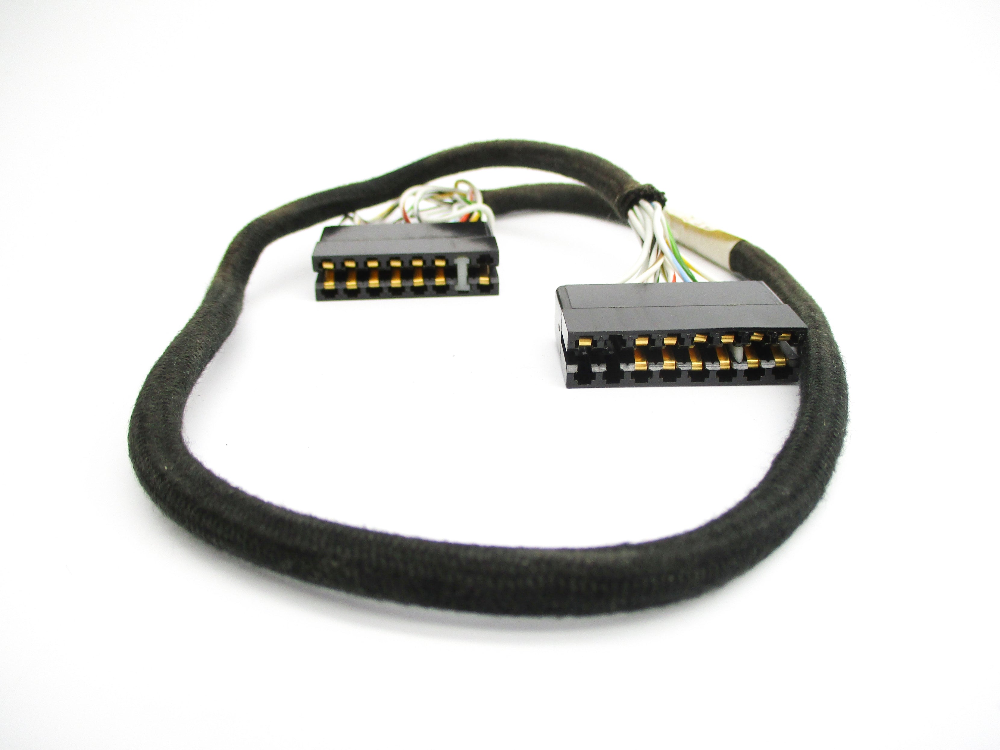 CONNECTOR 582825-1 A-MP 74-32 NSNP