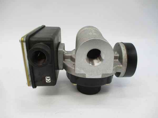 UNIVERSAL FLOW MONITORS 015GM-8-300V.9-A1WR 480VAC 15A NSNP