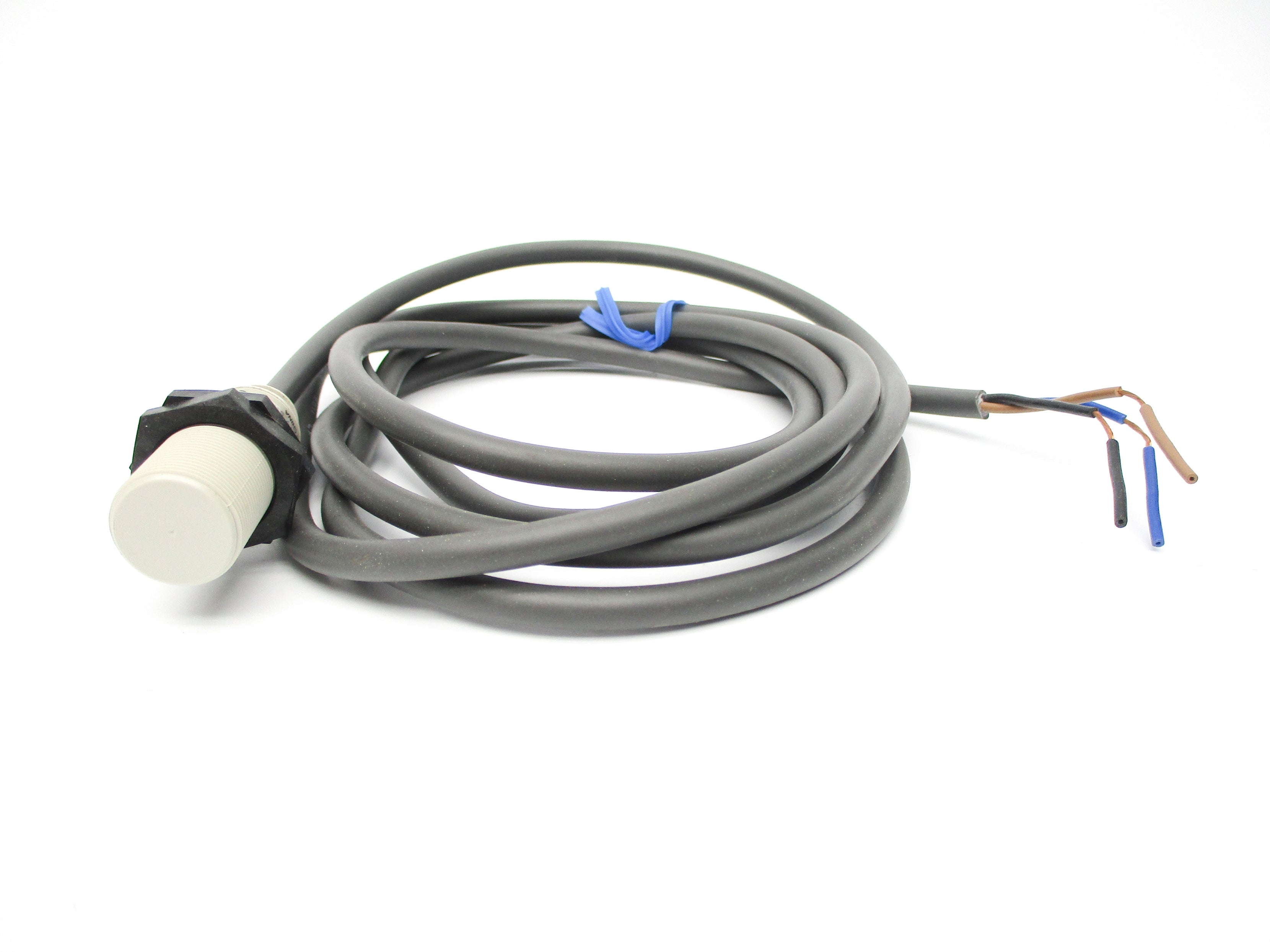 OMRON E2F-X5E1 12-24VDC NSNP