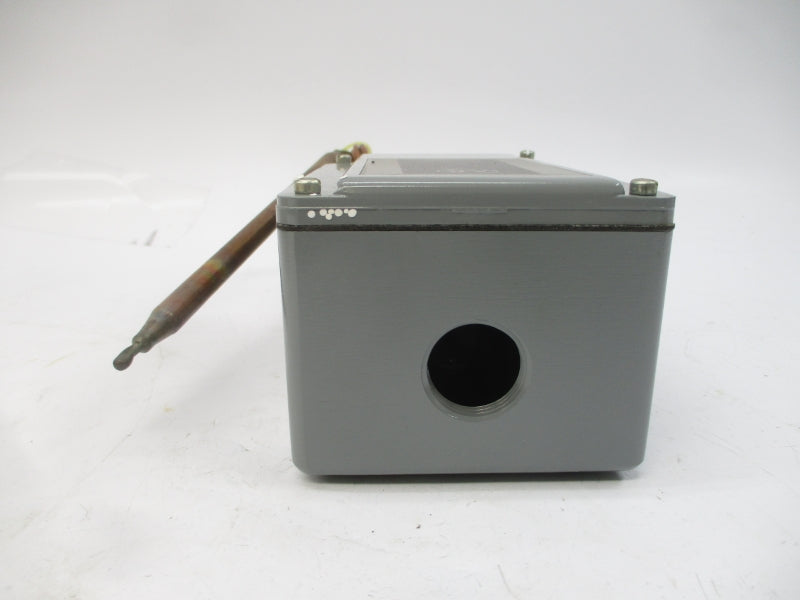 ALLEN BRADLEY 837-A4J SER. A 24-600VAC 60-190'F (BR/WH) NSMP