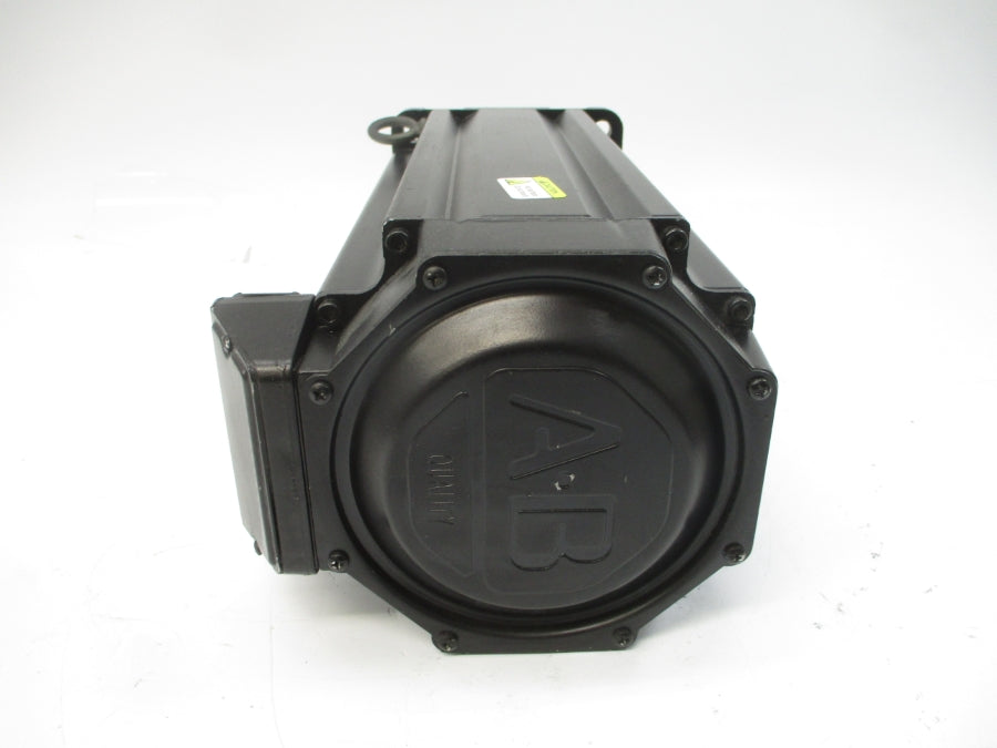 ALLEN BRADLEY MPL-B560F-MJ24AA SER. A 460VAC 20.6A NSNP