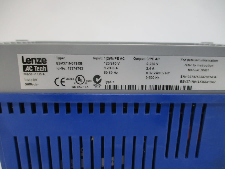 LENZE ESV371N01SXBXX1H42 13374763 120/240VAC 9.2/4.6A NSMP