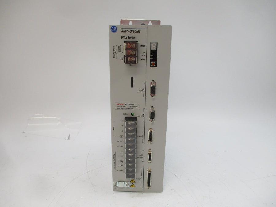 ALLEN BRADLEY 1398-DDM-020 SER. A F/W V1.32 120/240VAC 19A NSMP