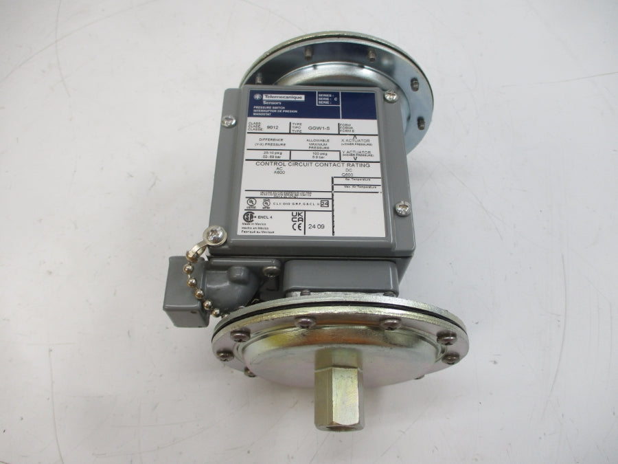 TELEMECANIQUE 9012GGW1-S106 SER. C .25-10PSI NSMP