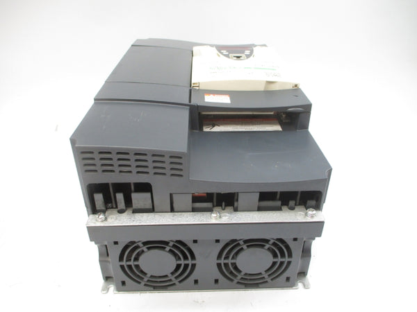 SCHNEIDER ELECTRIC ATV71HD15N4Z 380-480V 48A UNMP