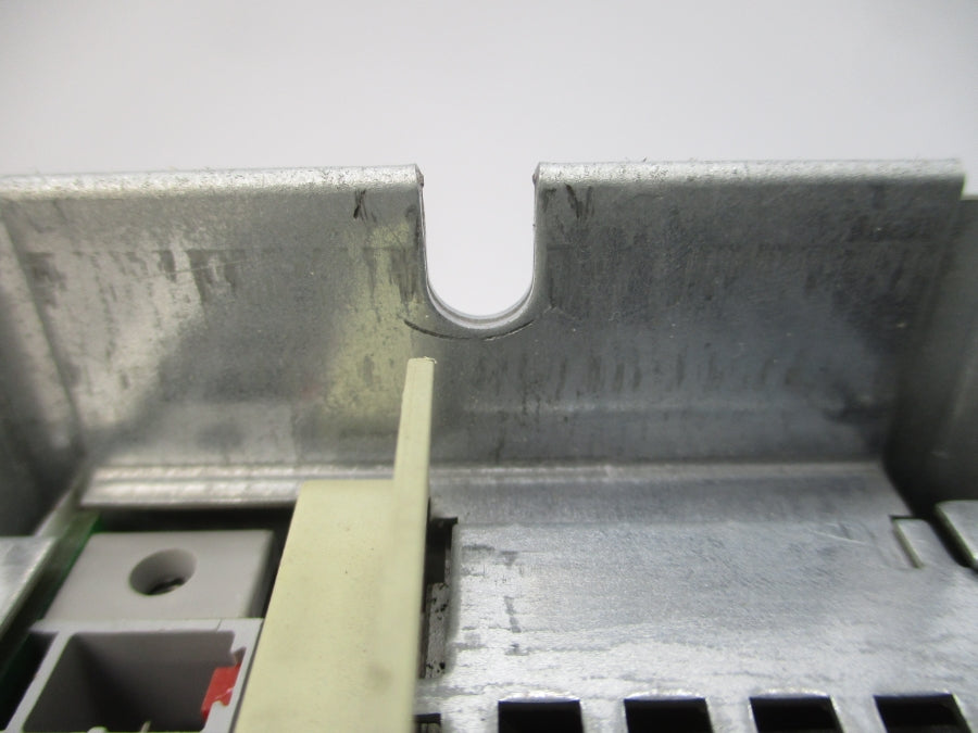 SIEMENS 6SE7015-0EP50 380-480VAC 5A UNMP