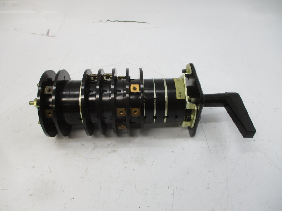 ELECTROSWITCH 2452D SER. 24 600VAC 20A NSMP