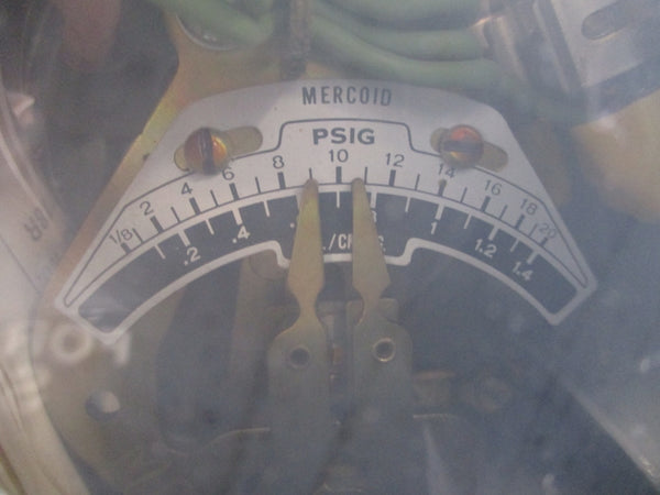 MERCOID CONTROL DAW33-804R3A 120/240VAC 4A 1/8-20PSI UNMP