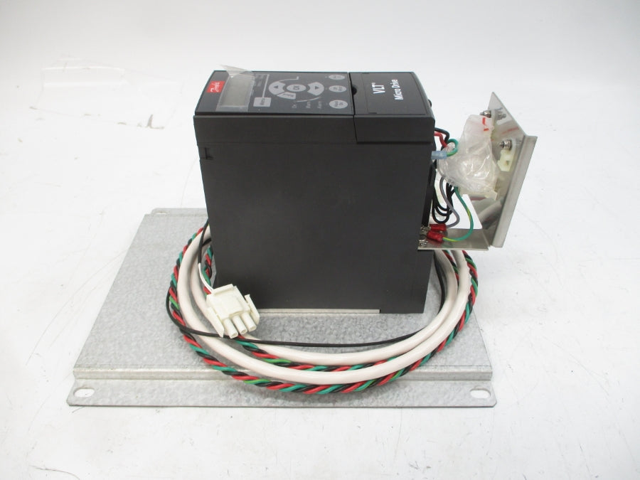 DANFOSS 132F0002 FC-051PK37S2E20H3XXCXXXSXXX 200-240V 6.1A (AS PICTURED) NSNP