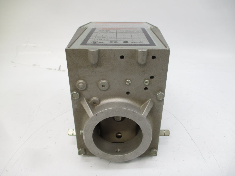 HONEYWELL V4055A1098 110/120V 1.57/.13A 5-15PSI 13S NSNP