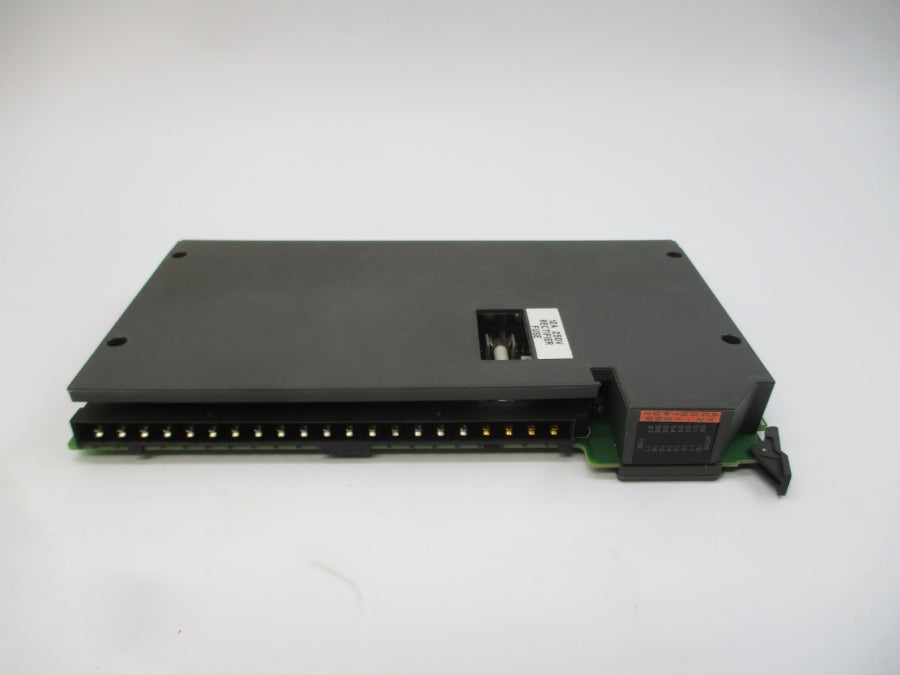 ALLEN BRADLEY 1771-OAD SER. C 120VAC 8A NSMP