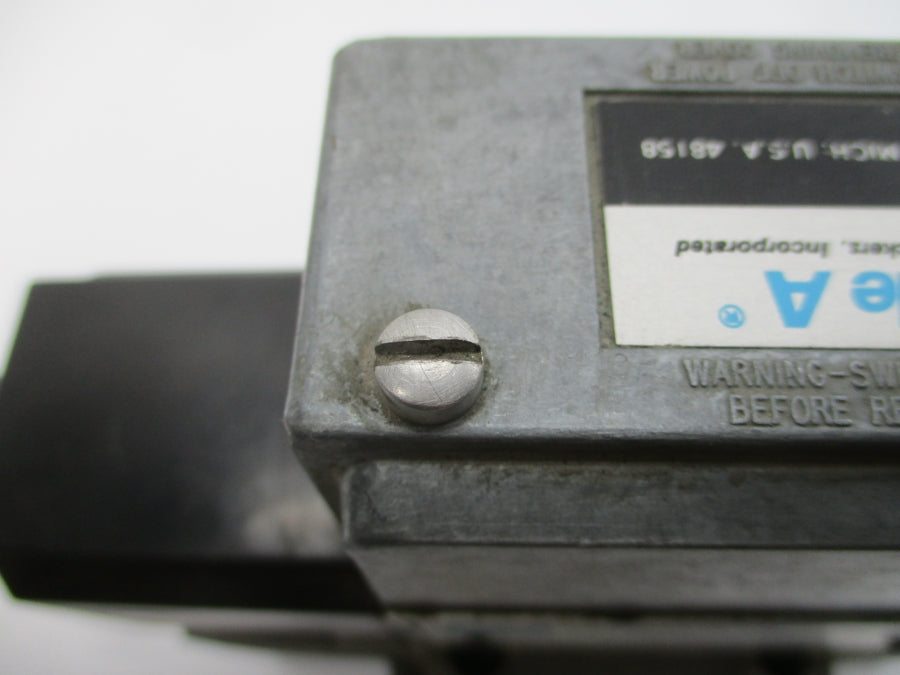 DOUBLE A QF-02-TT-10C2 QF-3-FF-10A2 1000PSI UNMP