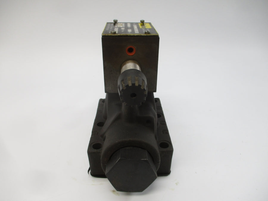 PARKER D63W3C1Y34 110/120V .72-.75A 3000PSI UNMP