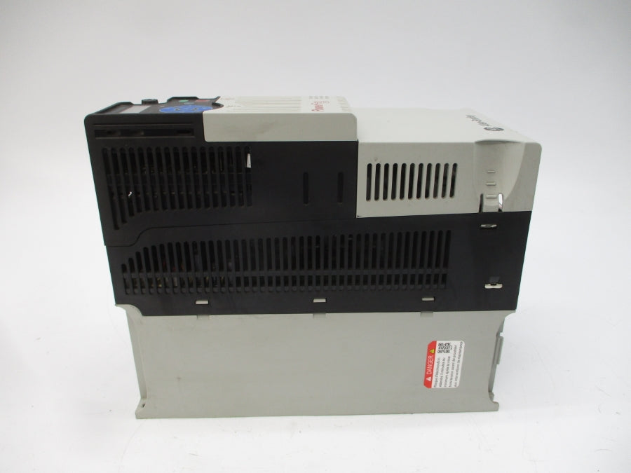 ALLEN BRADLEY 25B-D030N104 SER. A F/W 5.001 380-480VAC 24.0A UNMP