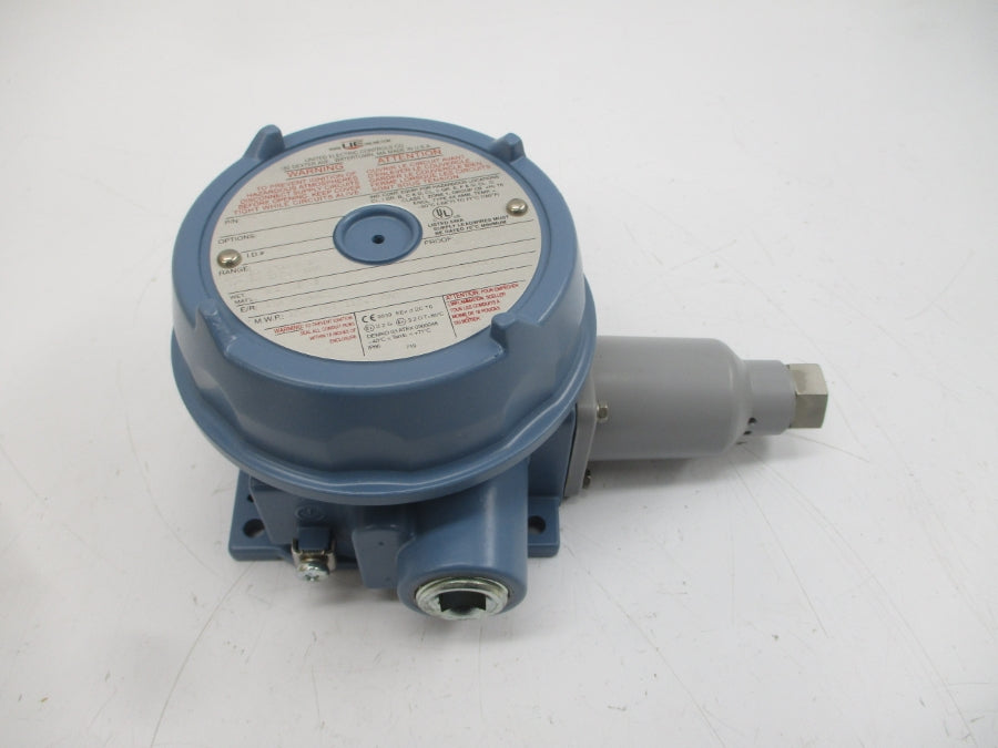 UNITED ELECTRIC J120-680 480VAC 15A 100-1700PSI NSMP