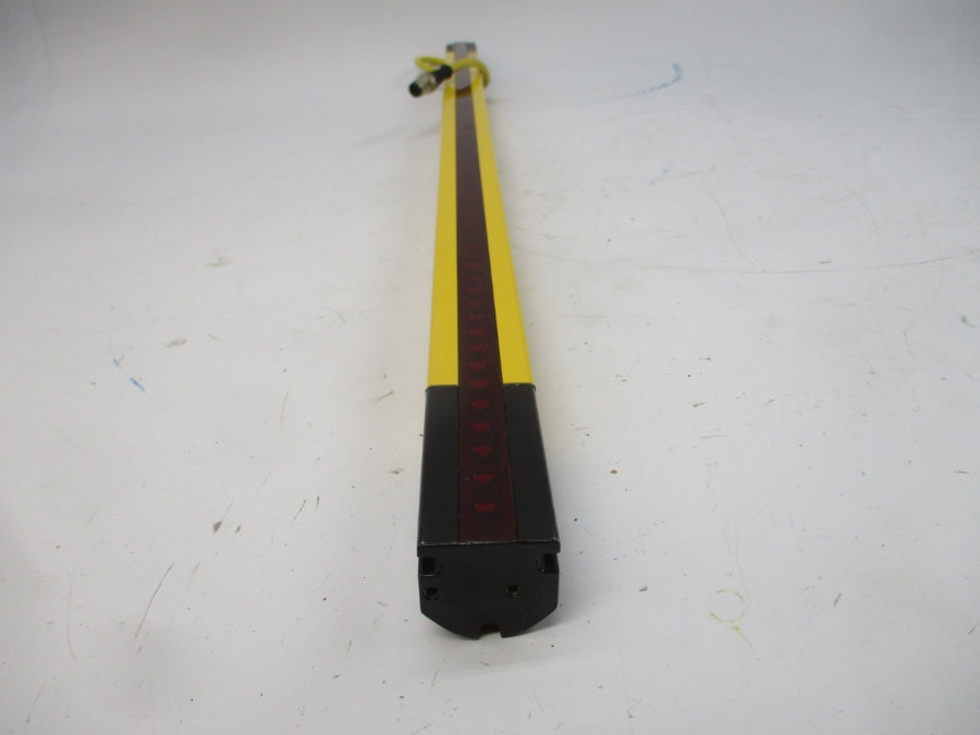 BANNER ENGINEERING SLPR25-690P8 24VDC 0.150A NSNP