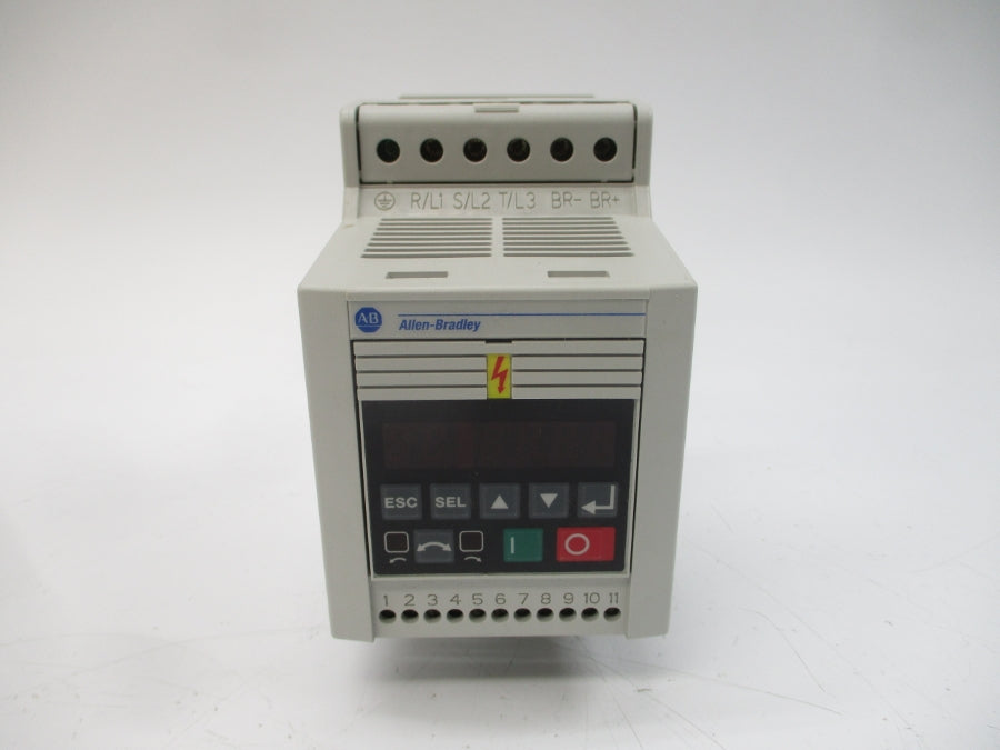 ALLEN BRADLEY 160-BA01NPS1P1 SER. C F/W 7.06 380-460V 1.4A NSMP