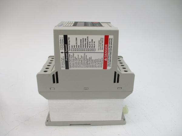 ALLEN BRADLEY 160-BA01NPS1P1 SER. C F/W 7.06 380-460V 1.4A NSMP