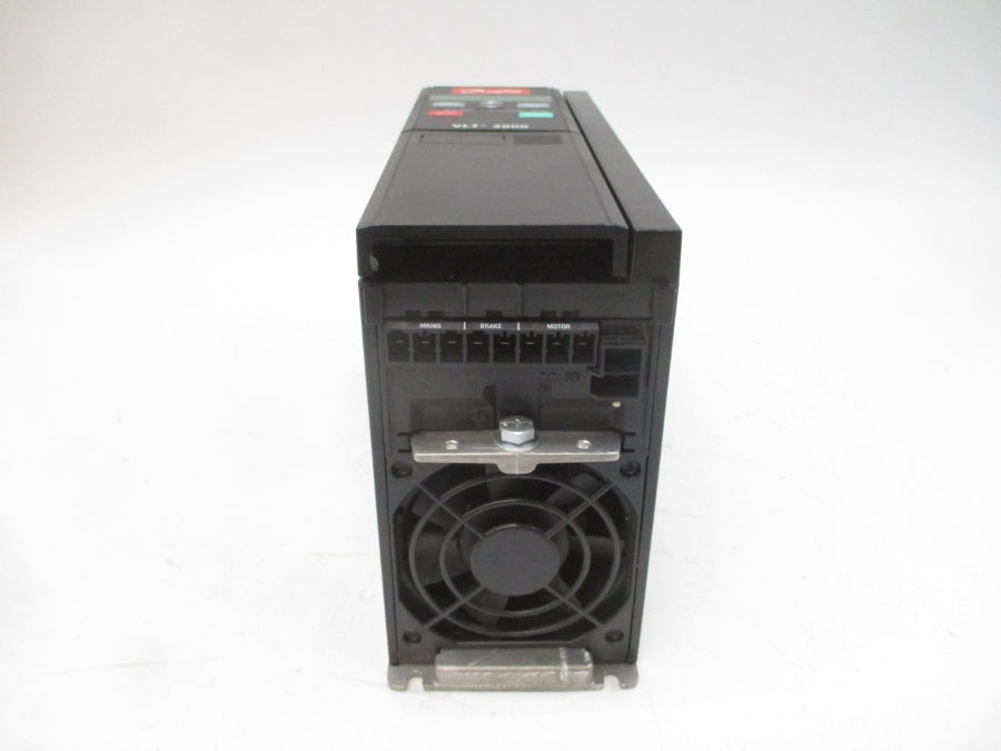 DANFOSS 195N1055 VLT2822PT4B20STR1DBF10A00C0 380-460V 4.7A UNMP