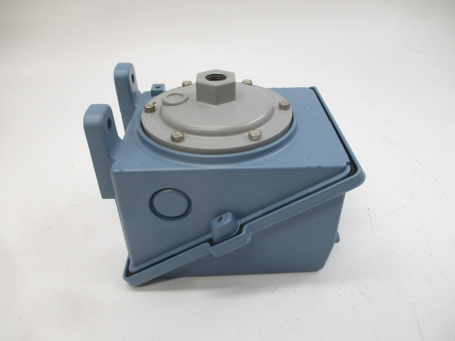 UNITED ELECTRIC CONTROLS J400-442 480VAC 15A 225PSI NSMP