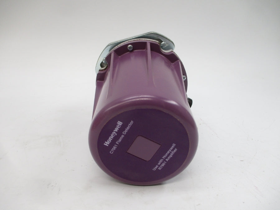 HONEYWELL C7061A1046 120VAC 1" NSMP