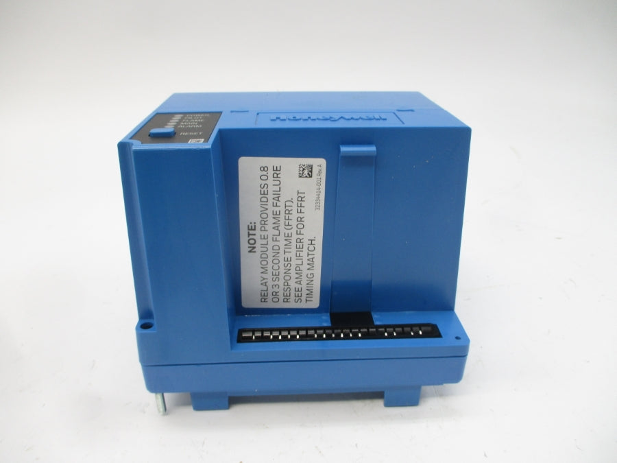 HONEYWELL RM7895C1012 120VAC 9.8A REV. D UNMP