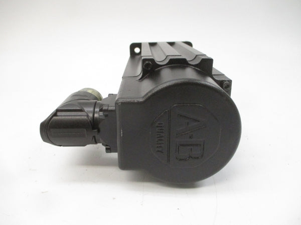 ALLEN BRADLEY VPL-B0753M-PK12AA SER. A 480VAC 6.12A NSNP