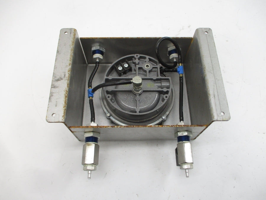 DWYER 605-6 5PSI 0-6"H2O (AS PICTURED) UNMP