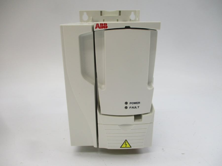 ABB ACS355-01U-09A8-2 200-240V 21A NSMP