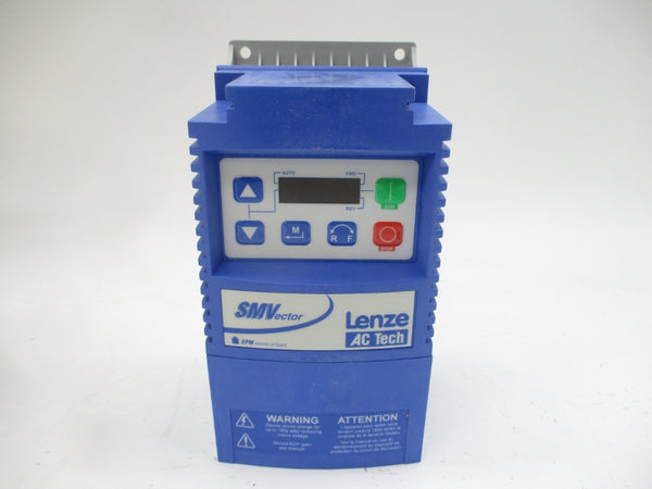 LENZE ESV751N02YXBXX1J46 13582889 240VAC 8.8/5.0A NSMP