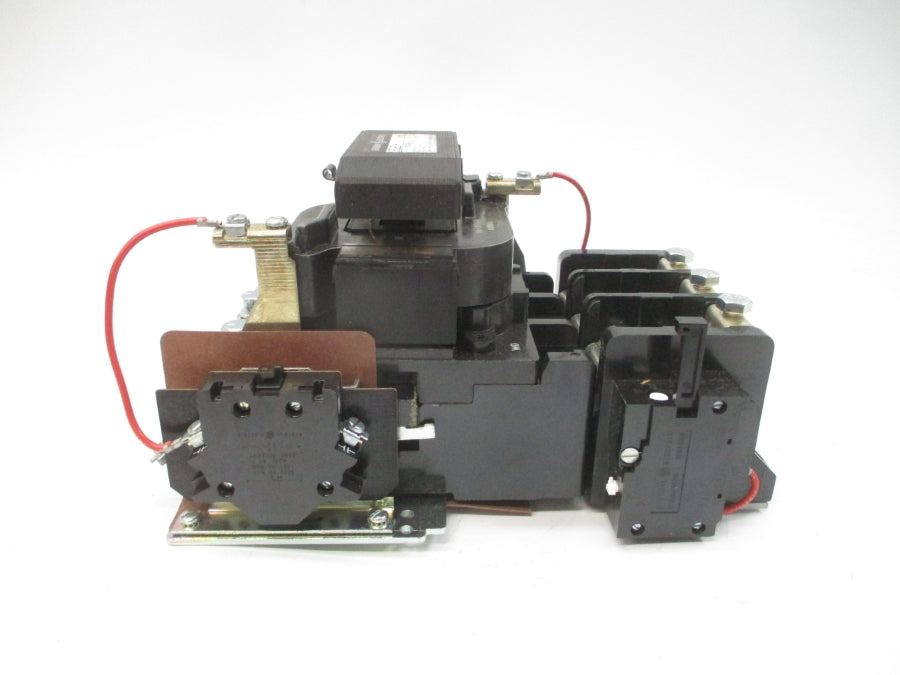 GENERAL ELECTRIC CR306E002 SER. A 110/115-120V 90A NSMP