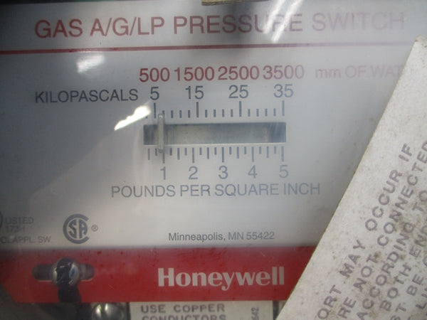 HONEYWELL C437F1052 120/240VAC 48A UNMP