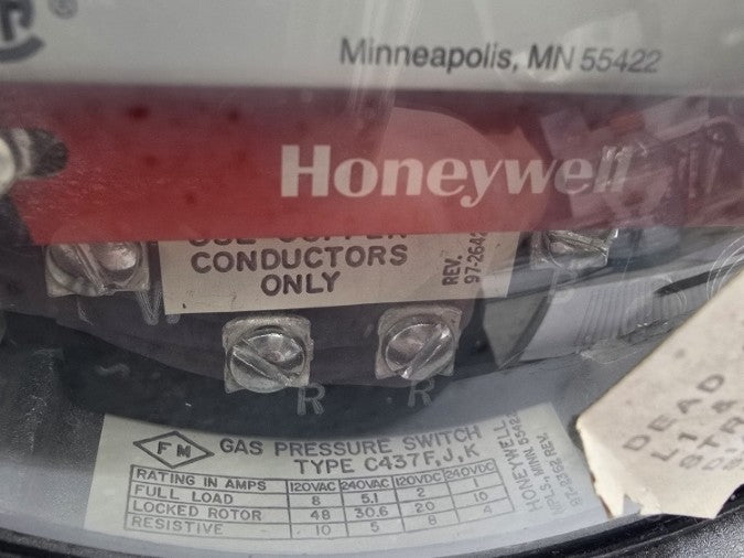 HONEYWELL C437F1052 120/240VAC 48A UNMP