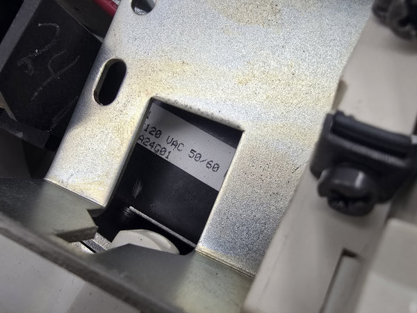 CUTLER HAMMER V200M6CJC 9084A48G01 110/120VAC 540A UNMP