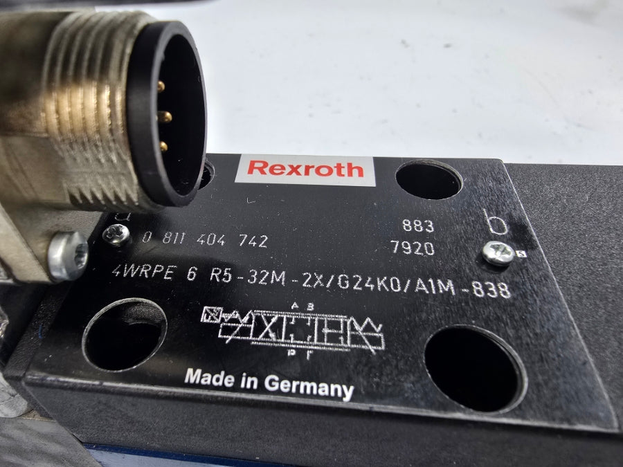 REXROTH 4WRPE6R5-32M-2X/G24K0/A1M-838 0811404742 9VDC 2.45A NSNP