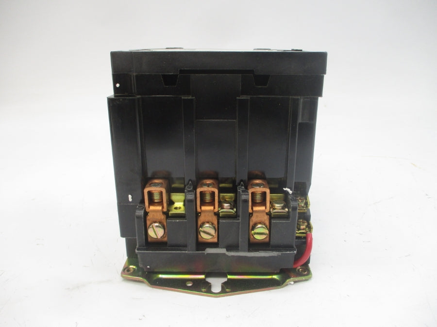 SQUARE D 8502SDO2V02S SER. A 110/120V NSNP
