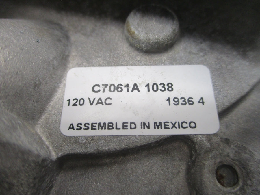 HONEYWELL C7061A1038 120VAC UNMP