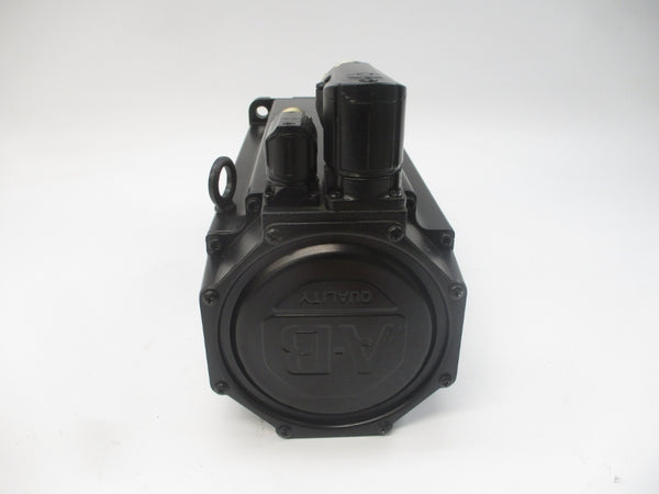INDUSTRIAL SPARE PART MPM-B1652E-MJ74AA SER. A 480VAC 20.9A (AS PICTURED) NSNP