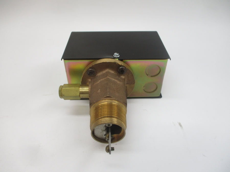 MCDONNELL & MILLER FS7-4L 119900 115/230VAC 7.4/3.7A 300PSI 1-1/4" NSMP