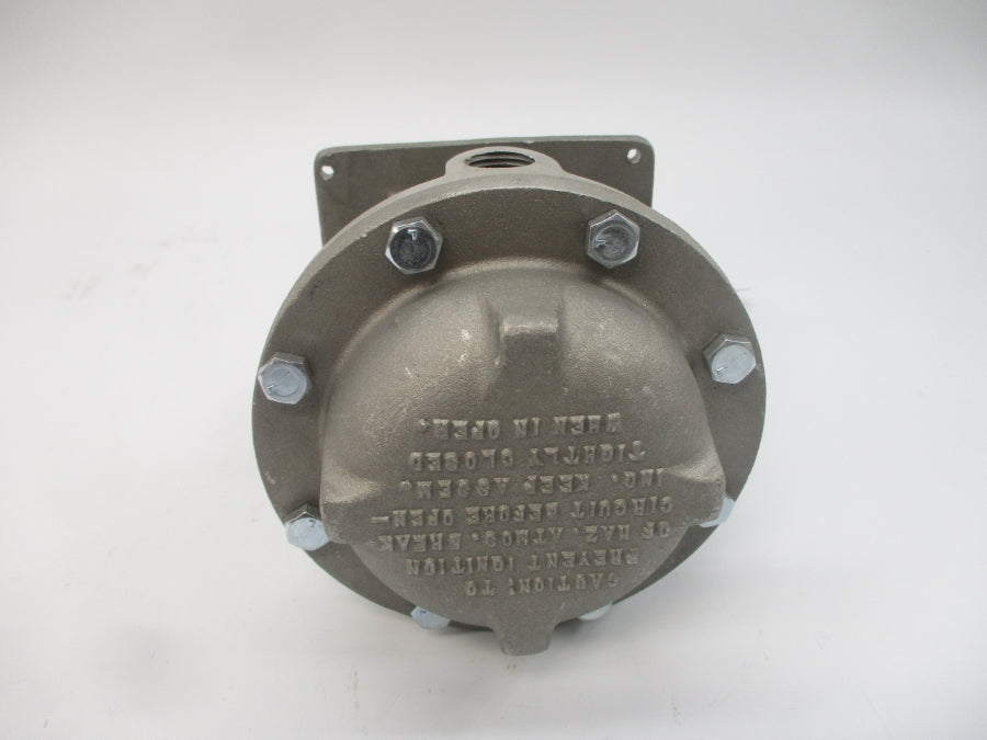 MCDONNELL & MILLER AFE-1 120/240VAC 7.4/3.7A NSNP