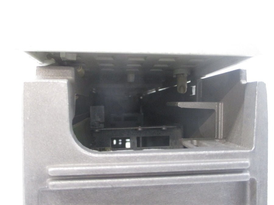 SIEMENS 6SE7016-1EA61-Z 380-480VAC 6.1A (AS PICTURED) UNMP