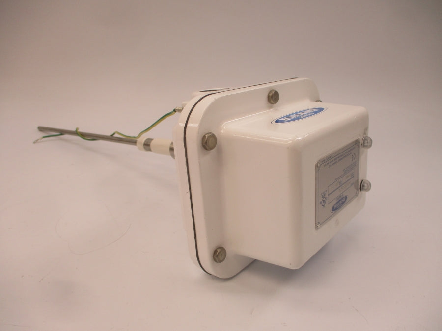 BINDICATOR RF82C4G3A SER. RF 240VAC 5A NSNP