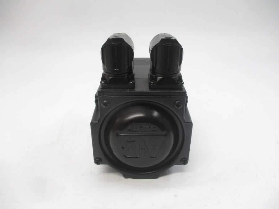 INDUSTRIAL SPARE PART MPL-B310P-MJ72AA SER. A 480VAC 2.40A NSNP