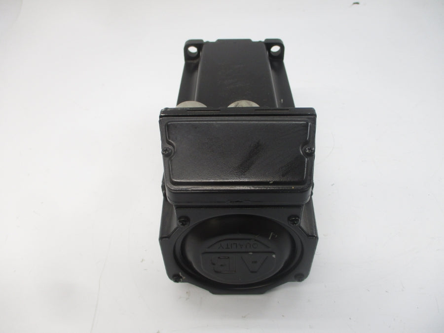 INDUSTRIAL SPARE PART MPL-B430P-SJ24AA SER. A 460VAC 9.2A NSNP