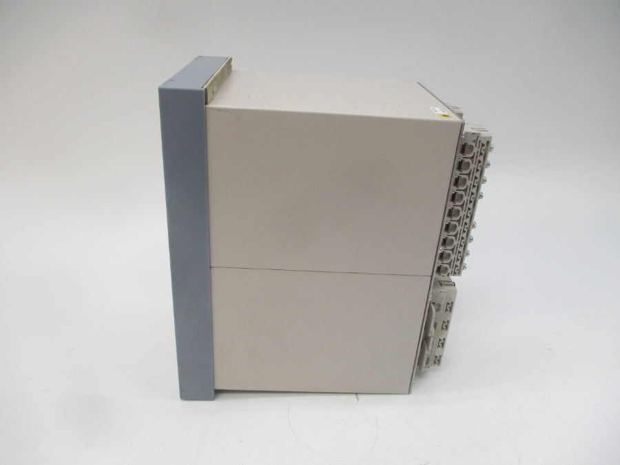 SIEMENS 7SJ6225-5EC90-1FE0/EE 240VAC 5A UNMP